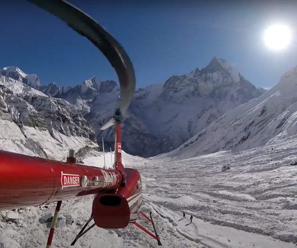 アンナプルナBCヘリコプターツアー（半日）