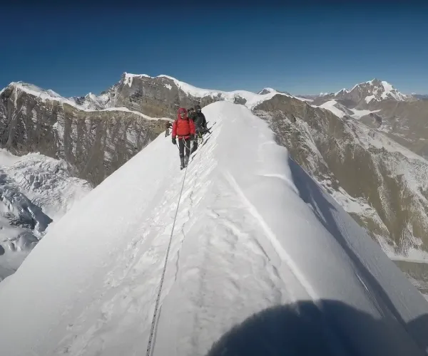 チュル・ファー・イーストクライミング17日間