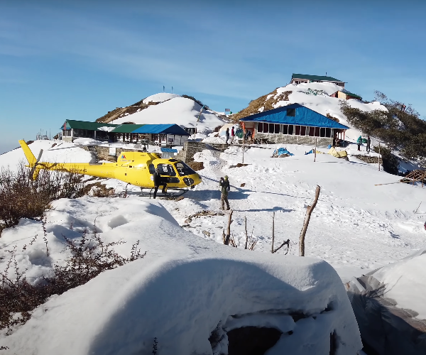 マルディ・ヒマール・ヘリコプターツアー
